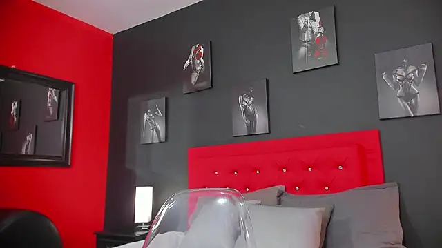 Snapshot of Thiagogomez chatting on February 26, 2025, 12:27 pm Thiagogomez online show from February 26, 2025, 12:27 pm