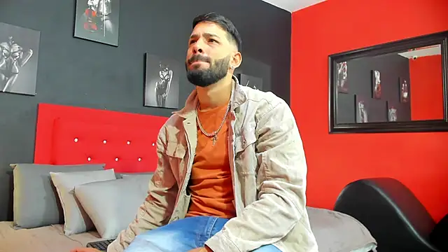 Snapshot of Thiagogomez chatting on September 15, 2025, 12:27 pm Thiagogomez online show from September 15, 2025, 12:27 pm