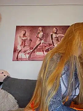 Snapshot of LessiaMia chatting on October 30, 2025, 5:32 pm LessiaMia online show from October 30, 2025, 5:32 pm