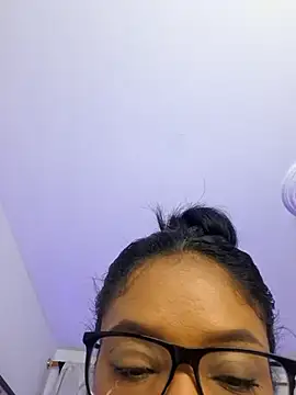 Soymaria   online show from April 4, 2026, 9:16 am