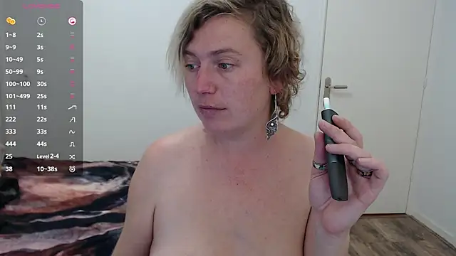 cumfun online show from November 13, 2025, 9:08 pm