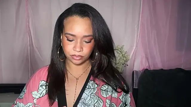 SashaEstrella online show from June 14, 2026, 11:33 am