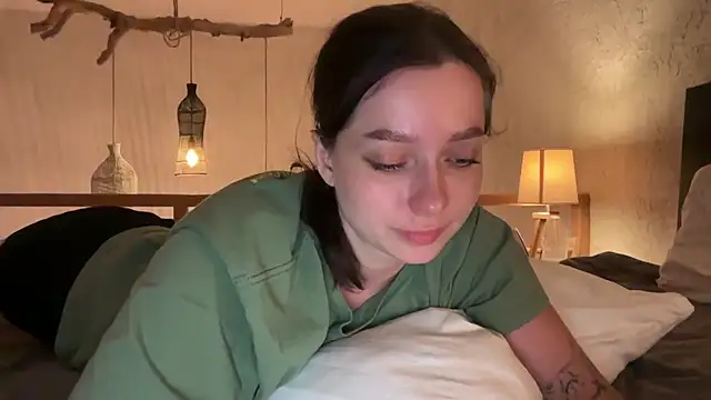 Snapshot of _liatris_ chatting on March 13, 2025, 12:56 pm liatris online show from March 13, 2025, 12:56 pm