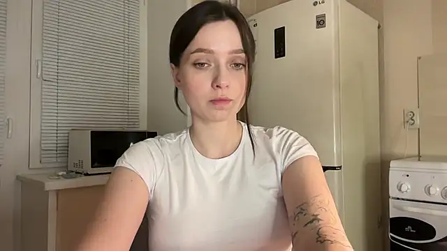 Snapshot of _liatris_ chatting on September 28, 2025, 2:57 pm liatris online show from September 28, 2025, 2:57 pm