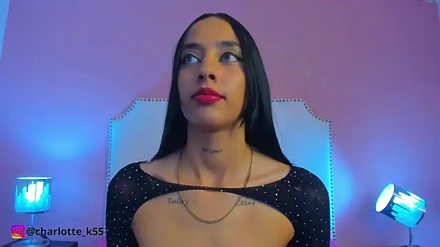 charlotte kisss online show from January 4, 2025, 10:34 pm