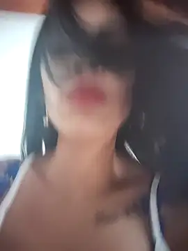 Snapshot of Astrid-- chatting on November 4, 2025, 7:28 pm Astrid-- online show from November 4, 2025, 7:28 pm