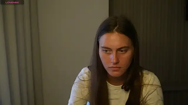 HarleyDeess online show from June 5, 2026, 2:27 am