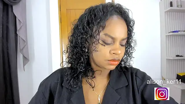 alison-ker3 online show from May 13, 2026, 10:11 am