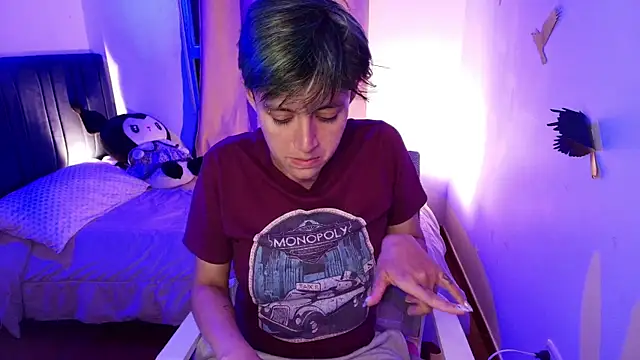 9 Fernanda 9 online show from November 6, 2025, 4:38 am