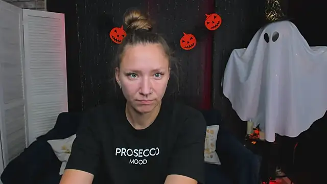 SarahCoksss online show from October 28, 2025, 1:17 am