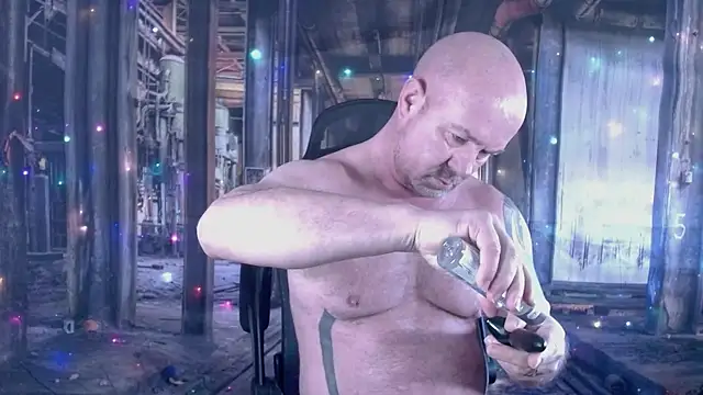 Snapshot of ManlyPrisonGuy chatting on November 26, 2025, 1:11 pm ManlyPrisonGuy online show from November 26, 2025, 1:11 pm