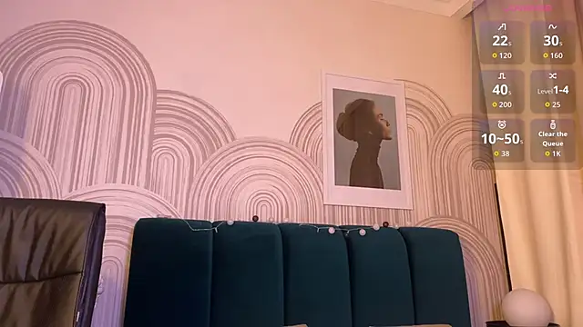 viviann evans online show from December 20, 2025, 12:13 am