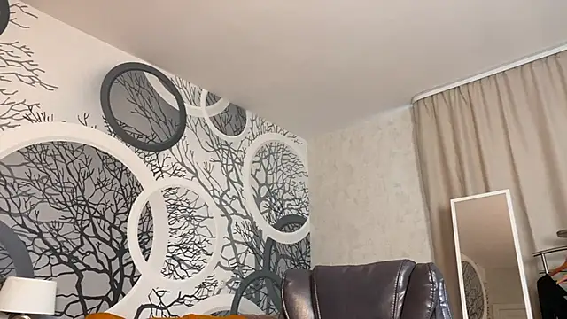 viviann evans online show from May 16, 2026, 1:04 am