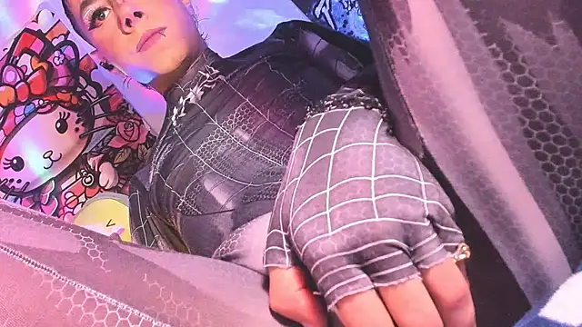 BABY-puppy18XX online show from October 24, 2025, 10:09 pm