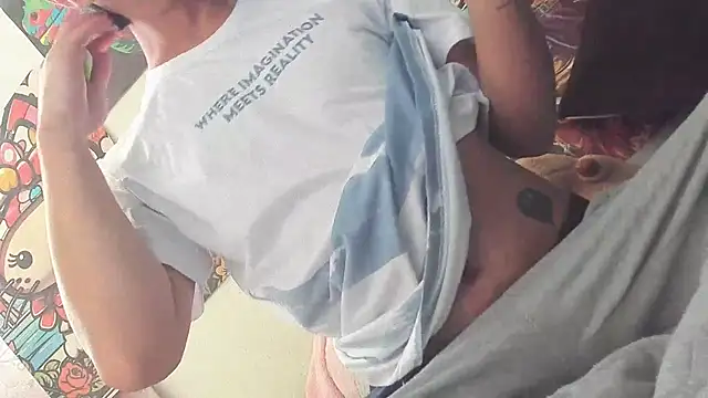 BABY-puppy18XX online show from October 17, 2025, 3:14 pm