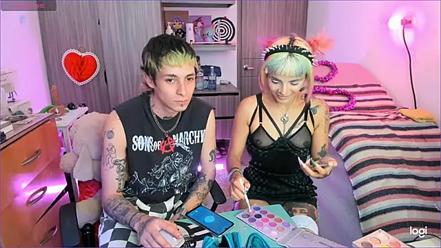 badeyes crazygoat online show from February 16, 2026, 7:56 pm