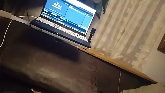 Snapshot of immerGeil79 chatting on October 16, 2025, 10:07 pm immerGeil79 online show from October 16, 2025, 10:07 pm