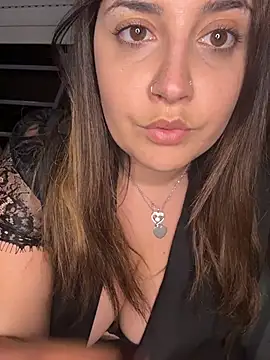 Novababy18 online show from April 8, 2026, 10:33 pm