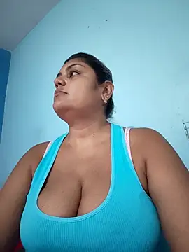 Snapshot of AlyDenalioficial chatting on May 8, 2026, 3:49 pm AlyDenalioficial online show from May 8, 2026, 3:49 pm