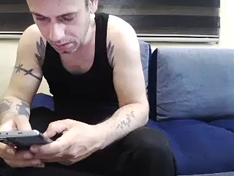 Snapshot of Arabeyes chatting on May 2, 2026, 11:54 pm Arabeyes online show from May 2, 2026, 11:54 pm