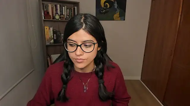 valerie  skyy online show from January 15, 2026, 3:32 am