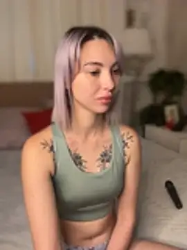 MiaMinx online show from January 14, 2026, 1:20 am