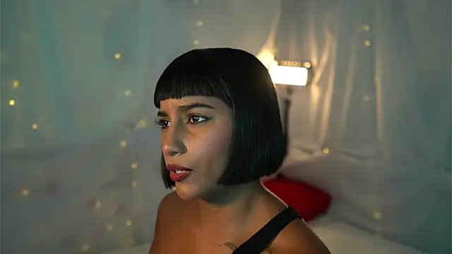 JulietaWinona online show from March 11, 2025, 9:37 pm