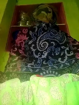 Snapshot of Sanju_Bhabhi chatting on January 9, 2025, 11:56 pm Sanju Bhabhi online show from January 9, 2025, 11:56 pm