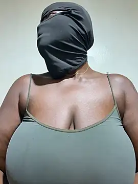 sweet1111 online show from February 16, 2026, 7:34 pm