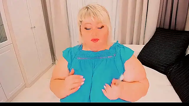 BIGTITSBBW online show from September 23, 2025, 6:48 pm