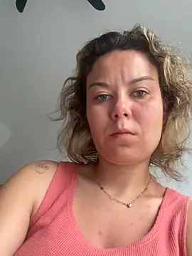 Snapshot of BabyNila chatting on February 5, 2026, 2:29 am BabyNila online show from February 5, 2026, 2:29 am