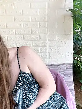 SexyMichellexo online show from May 15, 2026, 9:18 am
