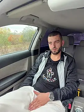 ElChapoGuzman95 online show from October 26, 2025, 6:25 am