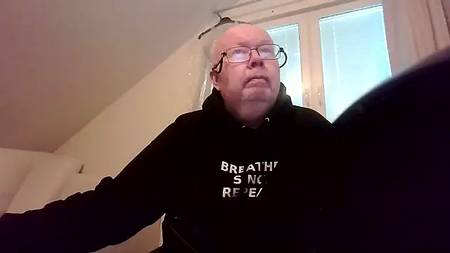 Snapshot of ScrawnyFire chatting on January 17, 2026, 11:47 am ScrawnyFire online show from January 17, 2026, 11:47 am