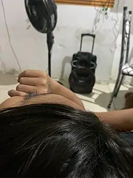 Snapshot of Duduhott chatting on March 1, 2026, 4:01 am Duduhott online show from March 1, 2026, 4:01 am