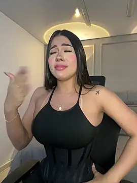 Snapshot of Miss_blue69 chatting on February 5, 2026, 1:45 am Miss blue69 online show from February 5, 2026, 1:45 am