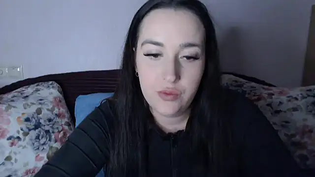 Snapshot of vitalina_freedom chatting on November 21, 2025, 1:21 pm vitalina freedom online show from November 21, 2025, 1:21 pm