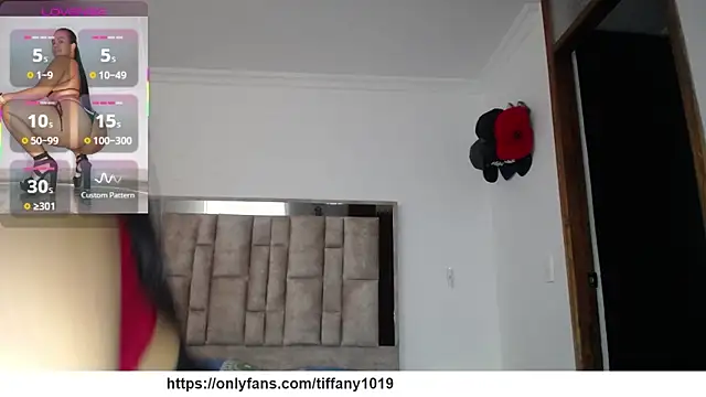 tiffany  pink online show from February 18, 2026, 7:10 pm