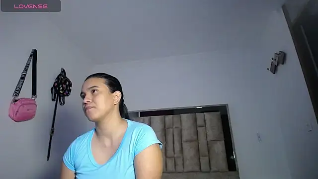 Snapshot of tiffany__pink chatting on November 15, 2025, 10:03 pm tiffany pink online show from November 15, 2025, 10:03 pm