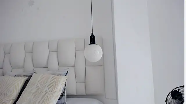 Snapshot of tiffany__pink chatting on October 7, 2025, 9:05 pm tiffany pink online show from October 7, 2025, 9:05 pm