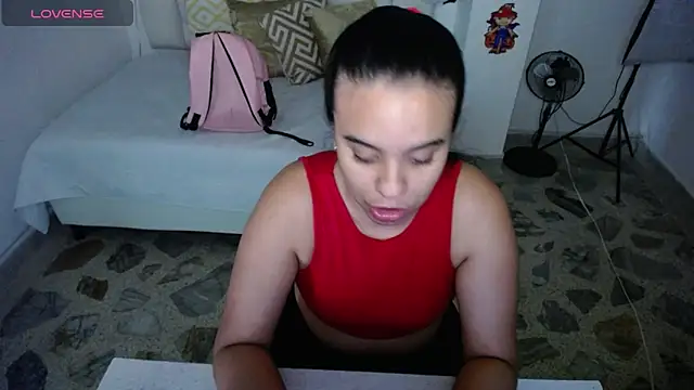 Snapshot of tiffany__pink chatting on October 27, 2025, 8:54 pm tiffany pink online show from October 27, 2025, 8:54 pm