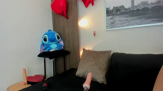 Cheryl JONES online show from February 15, 2026, 7:51 am