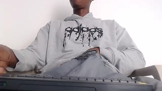 Snapshot of drake_brwon_23 chatting on September 30, 2025, 4:07 am drake brwon 23 online show from September 30, 2025, 4:07 am