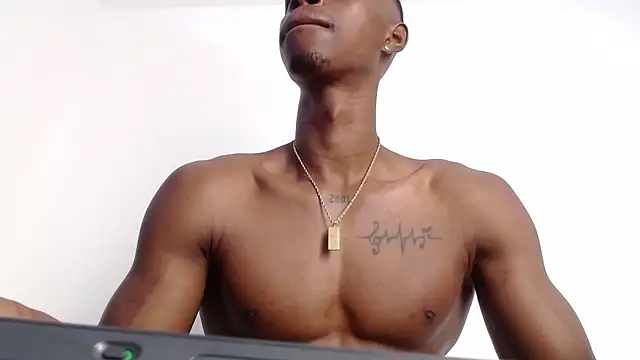 Snapshot of drake_brwon_23 chatting on October 1, 2025, 1:37 pm drake brwon 23 online show from October 1, 2025, 1:37 pm