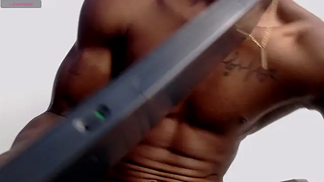 Snapshot of drake_brwon_23 chatting on October 13, 2025, 1:34 pm drake brwon 23 online show from October 13, 2025, 1:34 pm