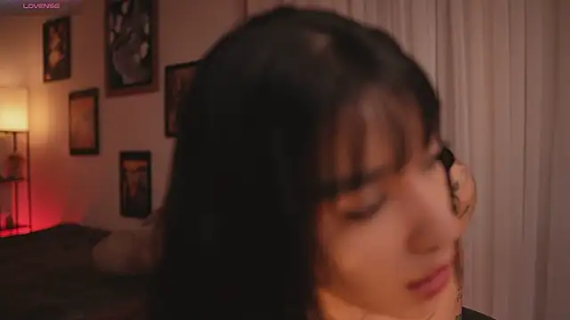 Snapshot of HannahW_ chatting on January 18, 2026, 1:58 pm HannahW online show from January 18, 2026, 1:58 pm