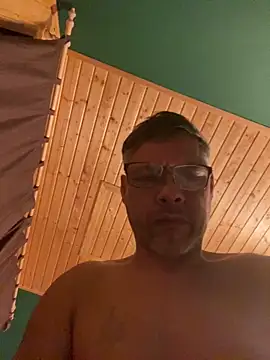 Snapshot of Mikemike19m chatting on January 14, 2025, 12:54 am Mikemike19m online show from January 14, 2025, 12:54 am