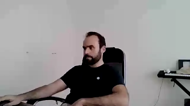 Snapshot of joaodias_97 chatting on April 10, 2026, 4:14 pm joaodias 97 online show from April 10, 2026, 4:14 pm