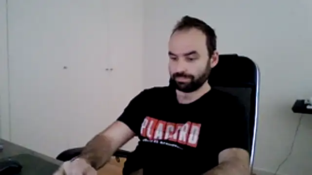 Snapshot of joaodias_97 chatting on April 11, 2026, 2:32 pm joaodias 97 online show from April 11, 2026, 2:32 pm