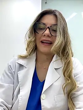 alicee16 online show from October 26, 2025, 3:56 pm